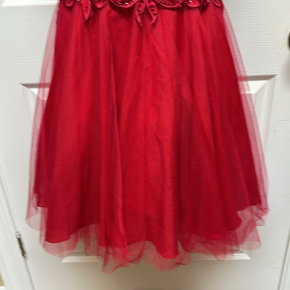 Christmas Red sequins mid length 21 inches pit to pit - Picture 6 of 12